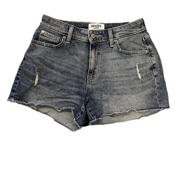 Levi’s High Rise Shorts size 2 - Picture 2 of 6